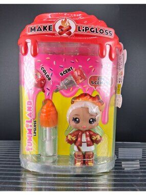 YummiLand Amber Cinnamon Lipgloss Toy Set Scented Collectible Doll